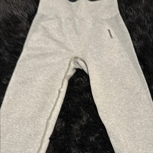 Gymshark Gray Leggings SZ Small - Picture 6 of 7